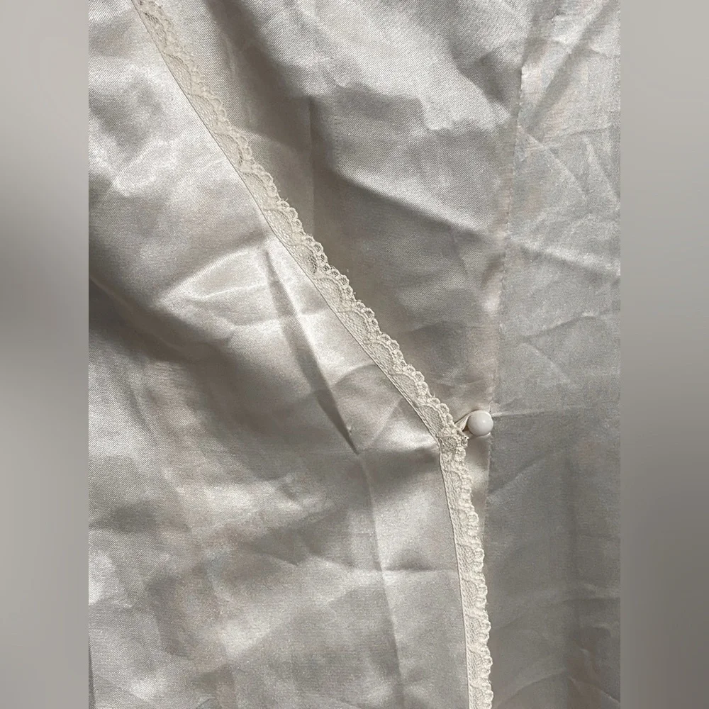 Victorias Secret silky ivory